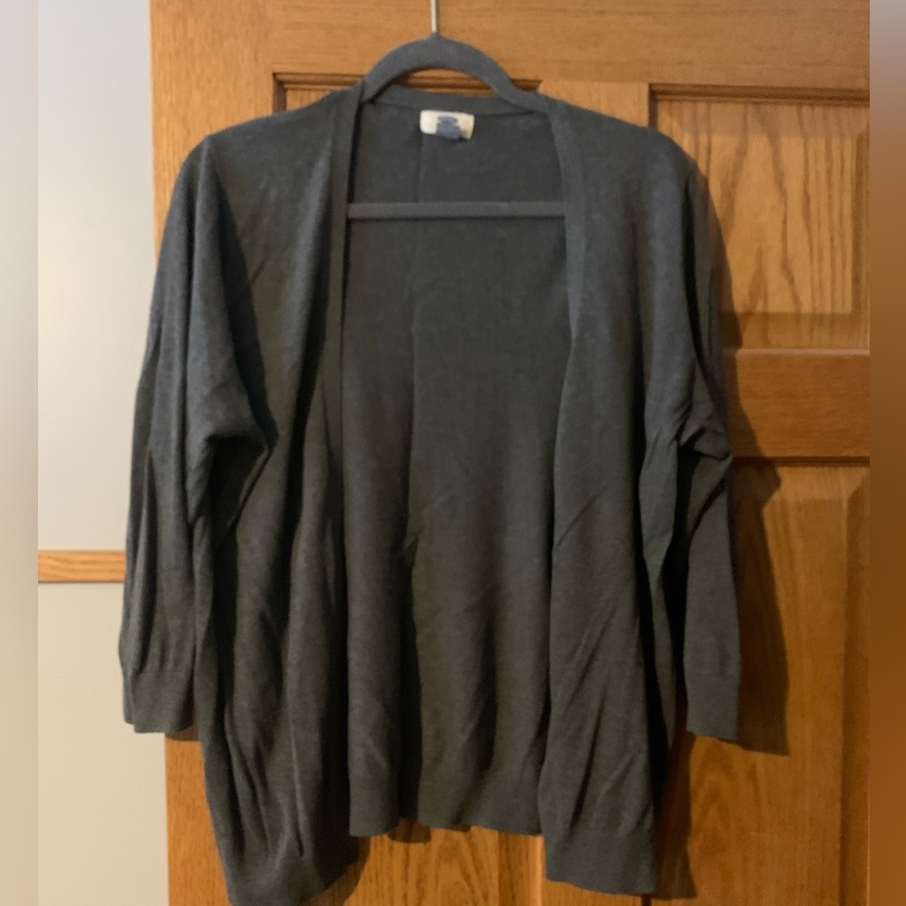 3/4 length grey cardigan